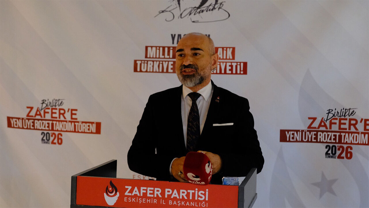 Zafer Partisi Eskişehir’de Yeni Üyelerine Rozet Taktı6