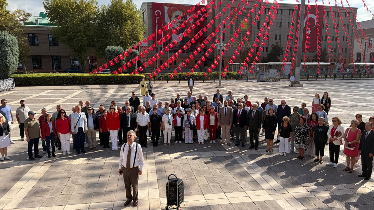“Cumhuriyet Bizim Kırmızı Çizgimizdir”-1