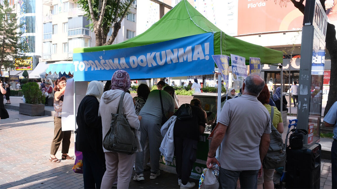 Eskişehir Halkı Alpu Için Ayakta İmza Kampanyasına Yoğun Ilgi-2