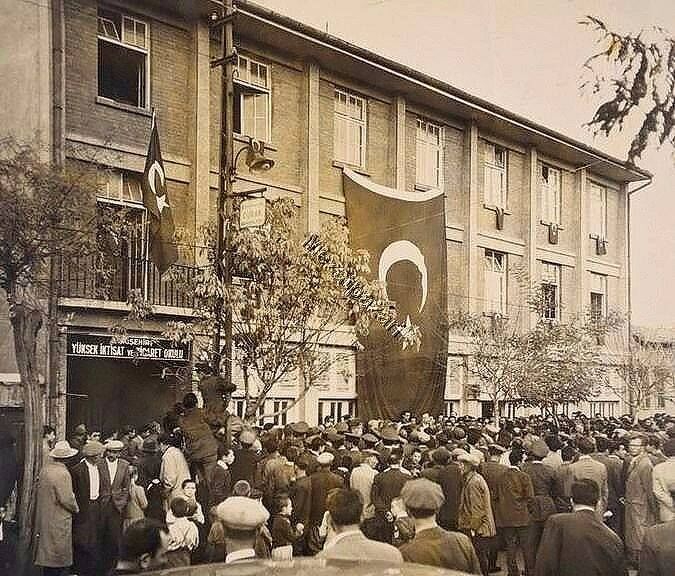 Eski̇şehi̇r Yüksek İkti̇sat Ve Ti̇caret Okulu