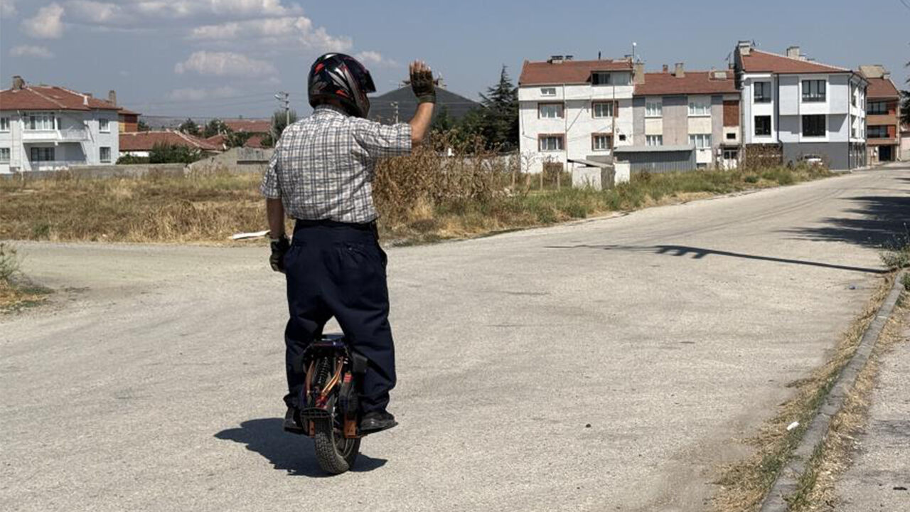Eskişehir'de 60'Lık Delikanlı Şaşırtıyor 4 Bin Kilometreyi Tek Tekerle Gitti-2
