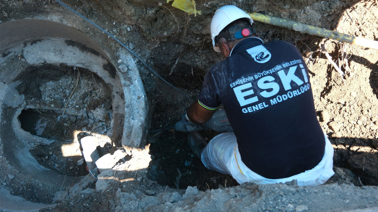 Eskişehir’de Altyapı Çalışmaları Hız Kesmiyor İki Mahallede Yeni Kanalizasyon Hattı-1
