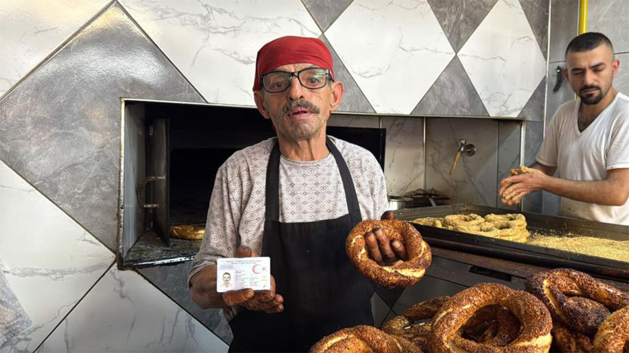 Eskişehir’de soyadı Susam, mesleği simit ustalığı! 45 yıldır fırının başında