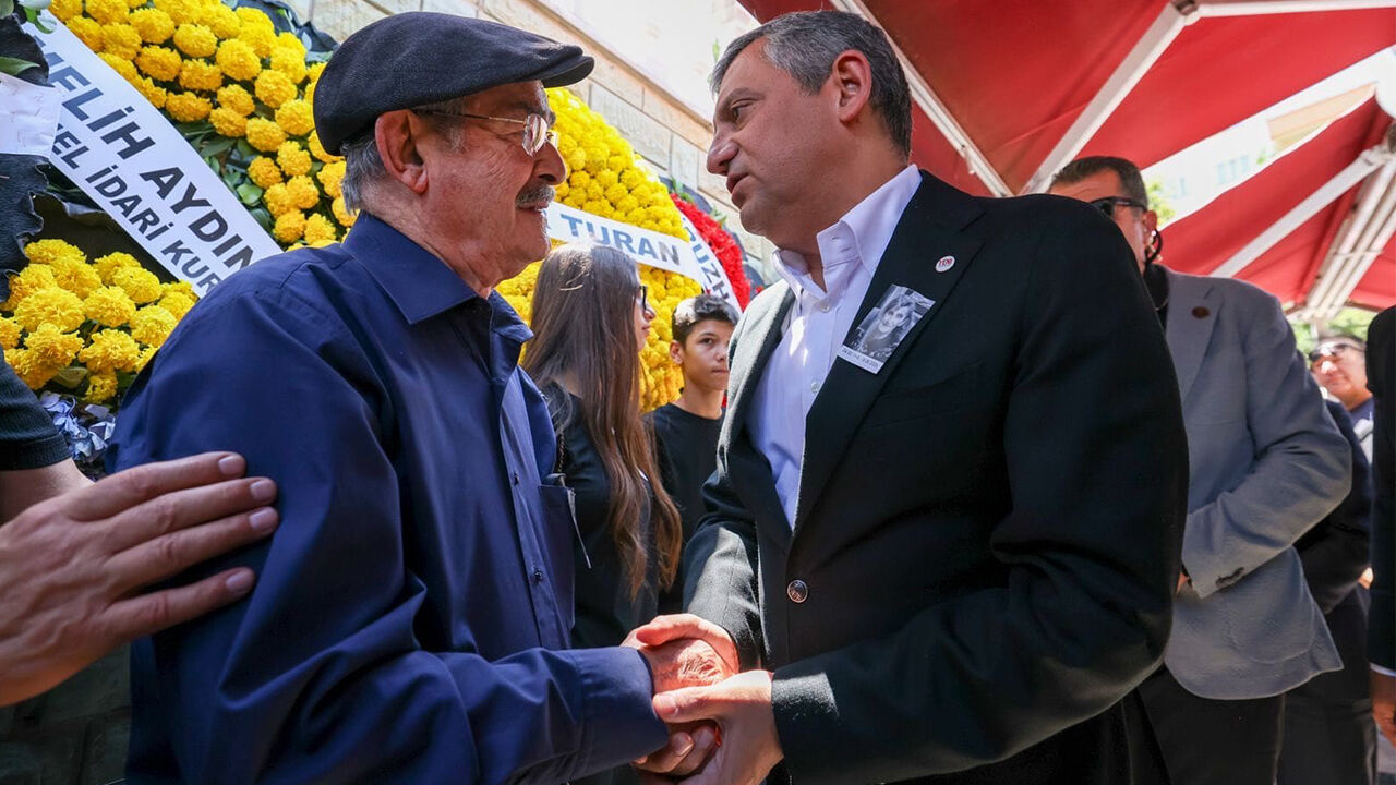 Eskişehir'de Yeni̇ Parti Ve Chp'yi Buluşturan Cenaze-3