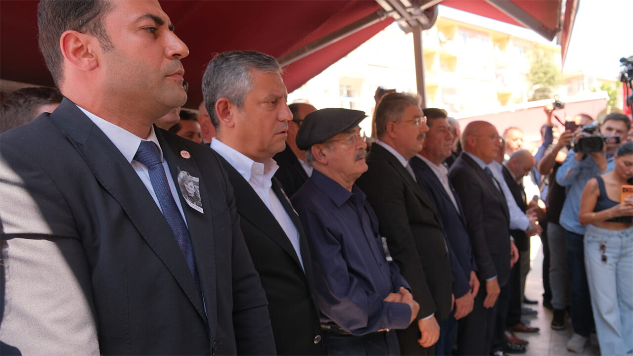 Eskişehir'de Yeni̇ Parti Ve Chp'yi Buluşturan Cenaze2