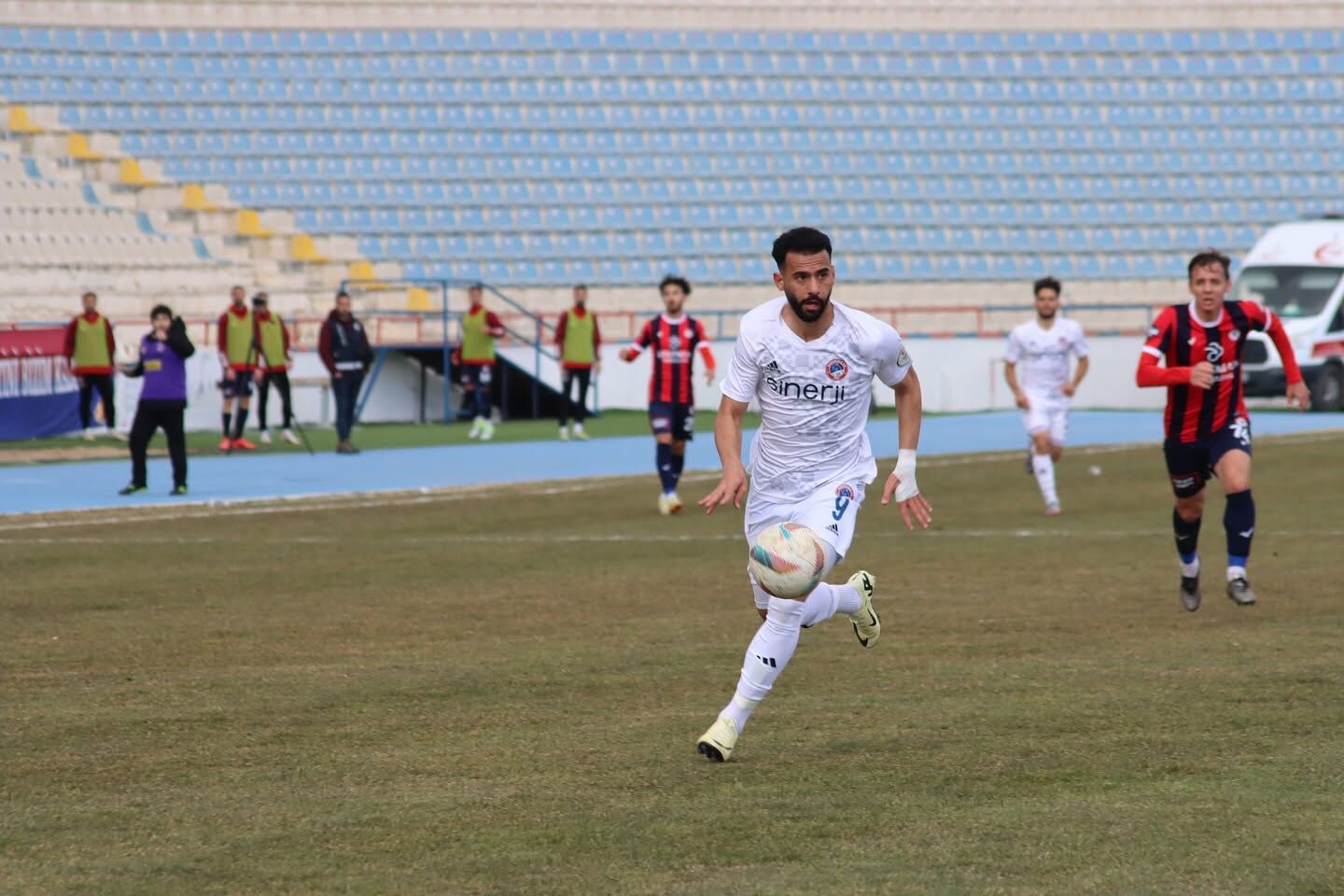 Eskişehirspor'da bir imza daha geliyor