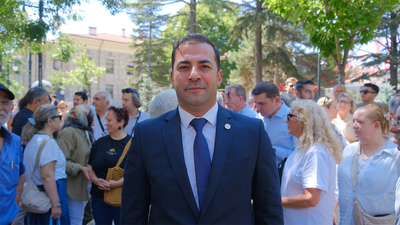 Yeni̇ Parti Eskişehir İl Başkanı Talat Yalaz