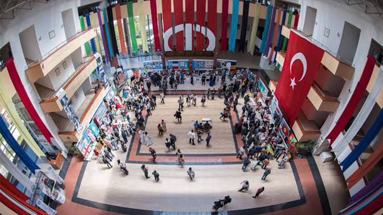 Anadolu Üniversitesi’nde Kulüp Odalarının Boşaltılması Kararında Geri Adım2