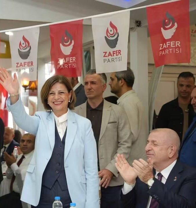 Ayşe Ünlüce-6