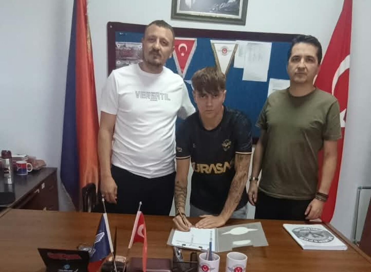Demirspor'da Yusuf Mirza'da tamam