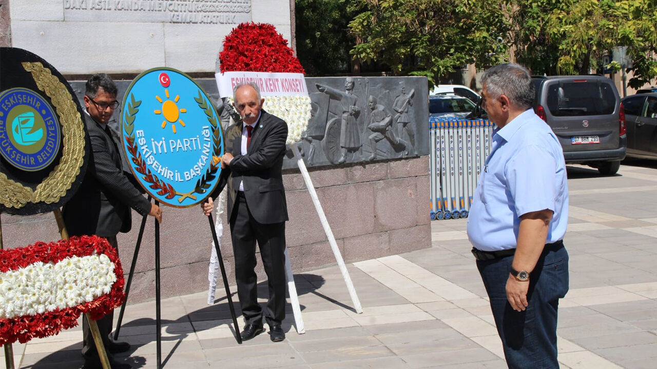 Eskişehir’de İyi̇ Parti’den 2 Eylül Mesajı “Bağımsızlığımız Sonuna Kadar Sürecek”