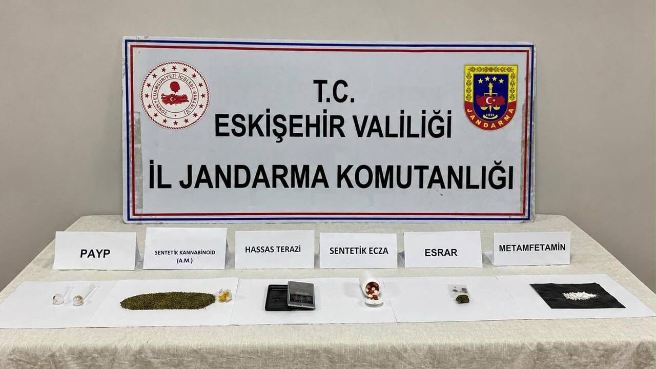 Eskişehir’de jandarmadan yasaklı madde operasyonu