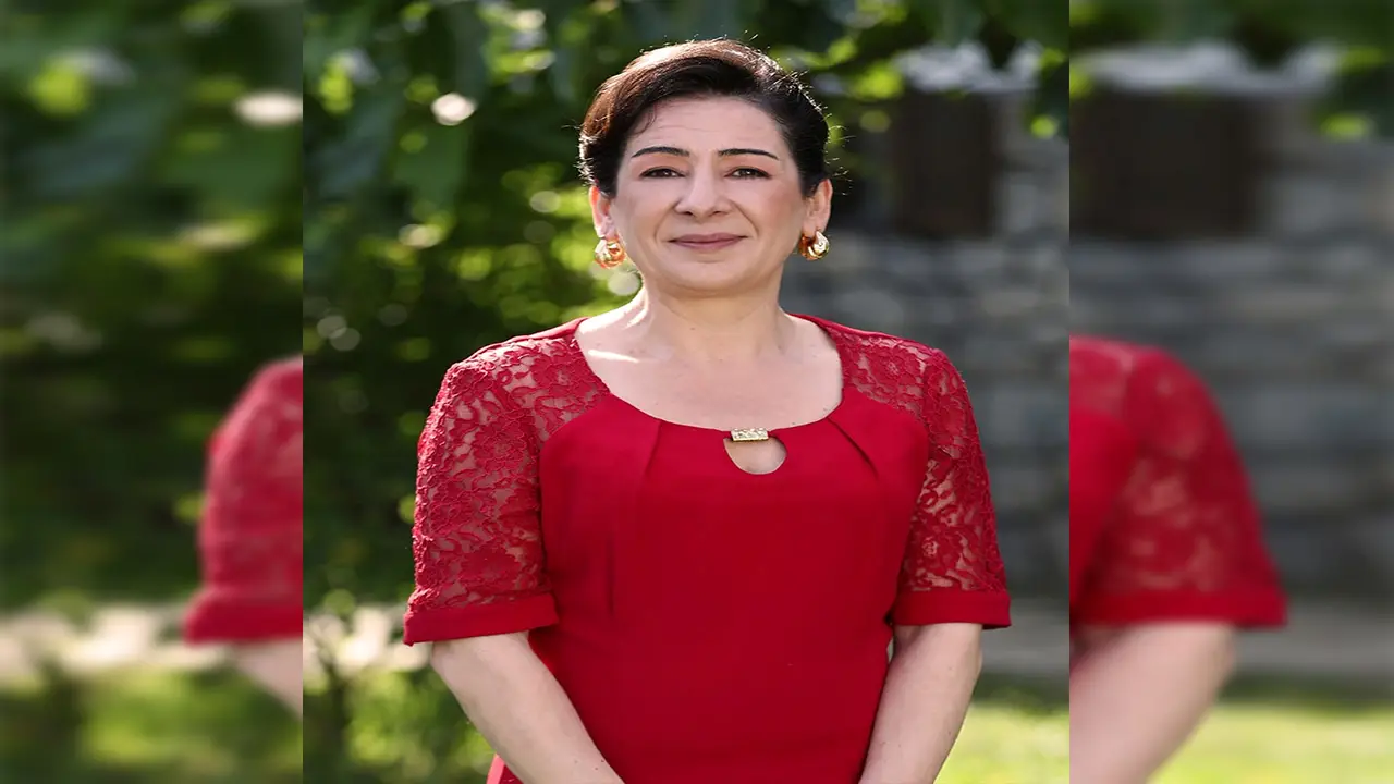 Zeynep Kankonde-1