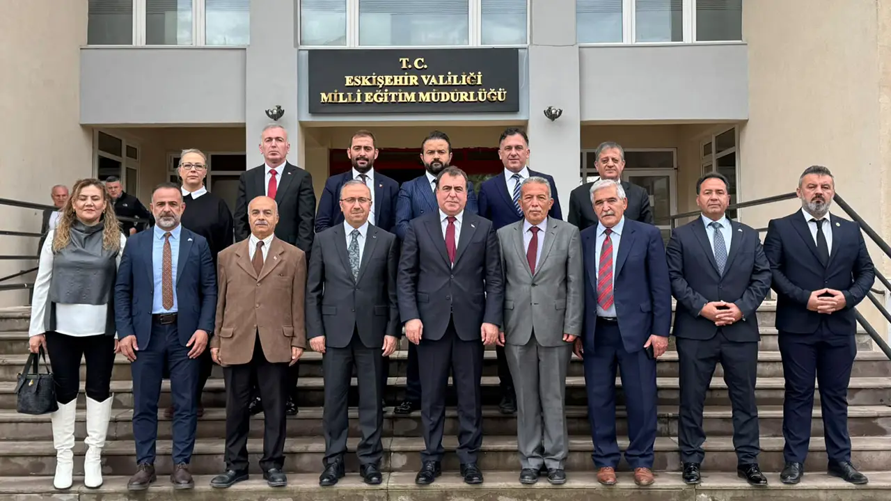Ayhan Sezer’den İl Millî Eğitim Müdürü’ne ziyaret