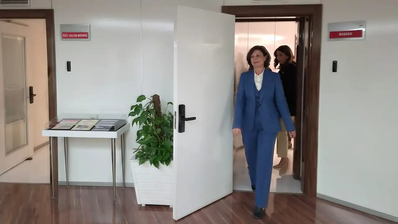 Ayşe Ünlüce'ye Ankara’da Ziyaretçi Akını Istikbalgazetesi-4