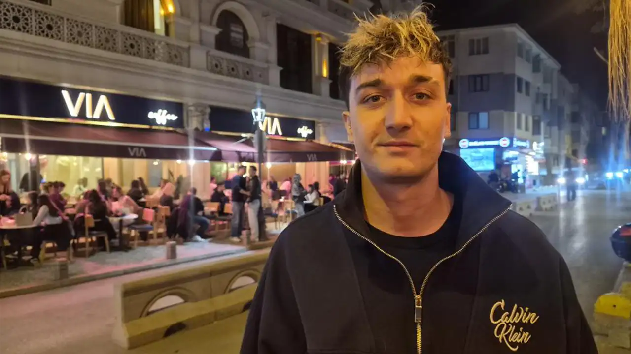 Eskişehir Kafeler Caddesi'nde Gürültü Ve Trafik Kargaşası Istikbalgazetesi-1