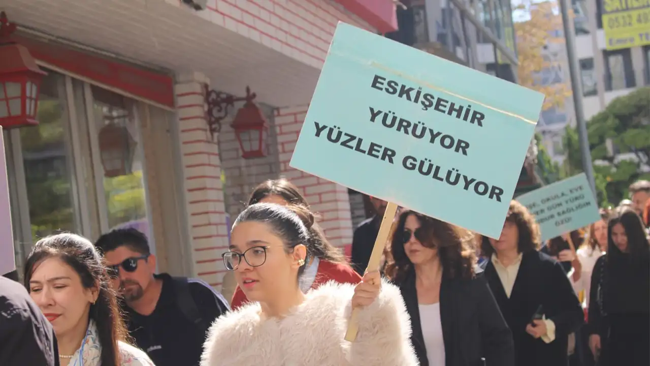 Eskişehir Sokaklarında Sağlık Için Yürüdüler “Harekete Geçin” Çağrısı Istikbalgazetesi-1