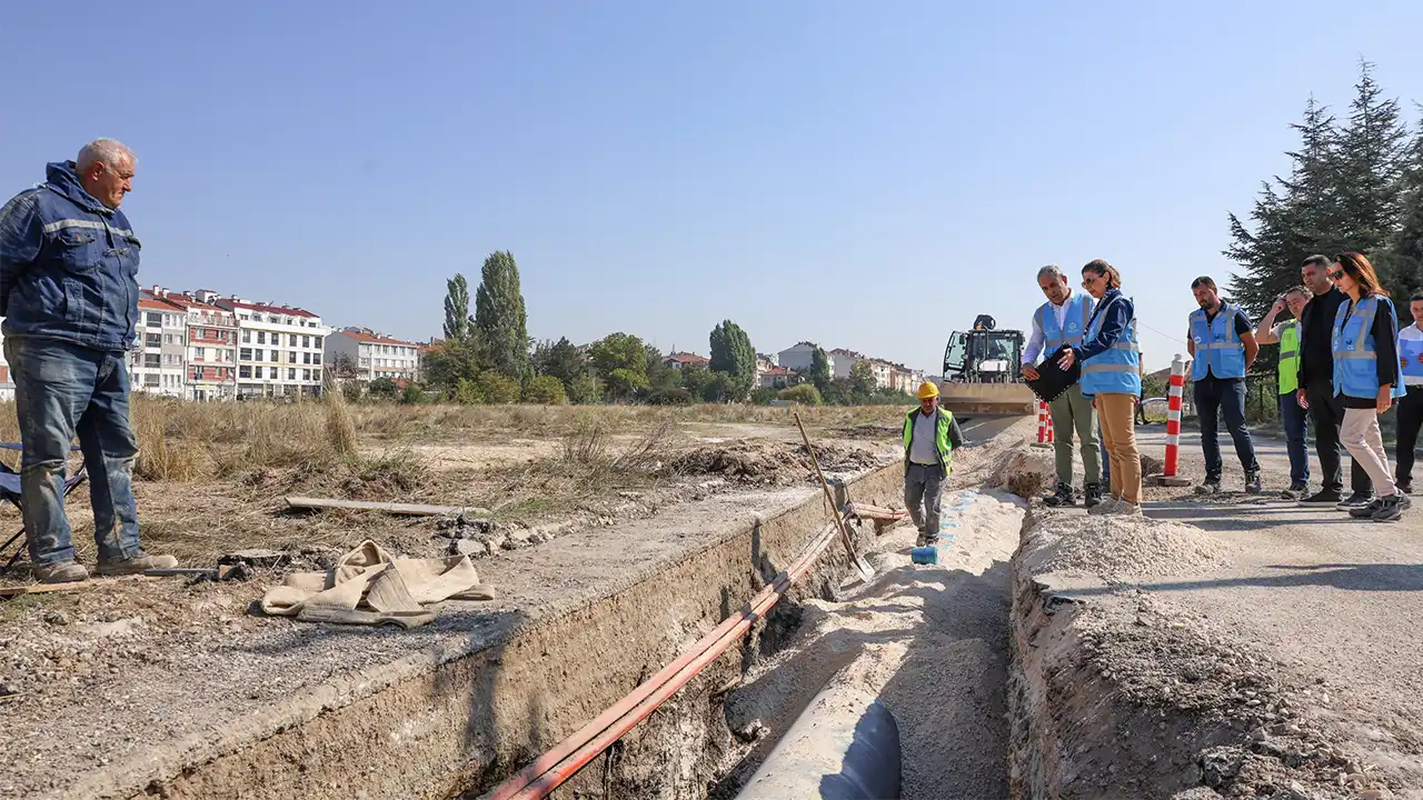 Eskişehir’de Altyapı Çalışmaları Hız Kesmiyor Başkan Ünlüce Sahada Inceledi Istikbalgazetesi-4