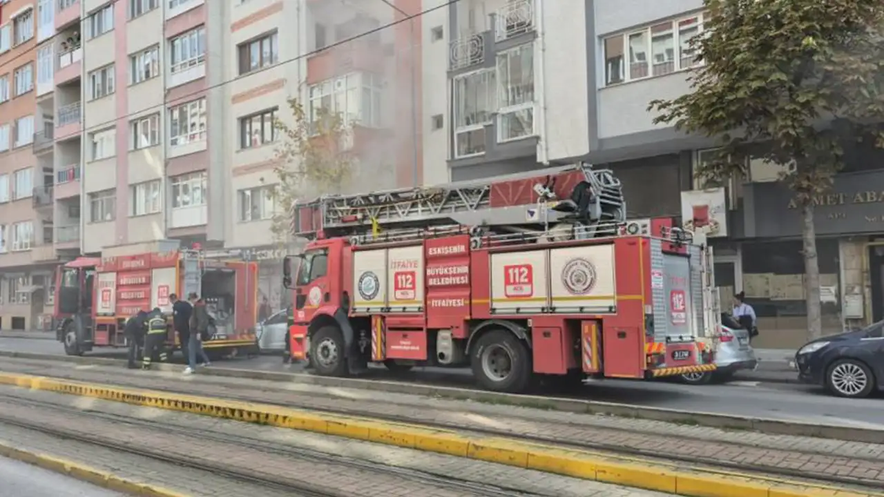 Eskişehir'de Çiçekçi Dükkanında Korkutan Yangın! Istikbalgazetesi-1