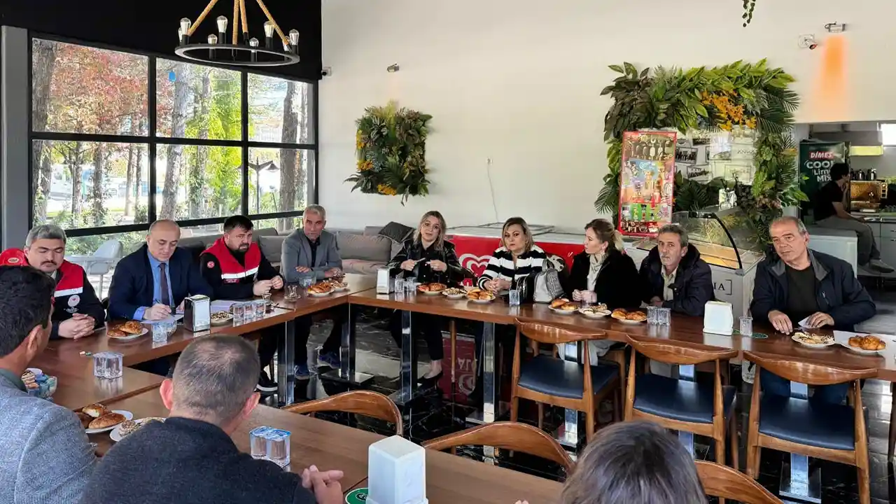 Eskişehir’de Çiftçileri Ilgilendiren Toplantı Beylikova’da Yapıldı Istikbalgazetesi-5