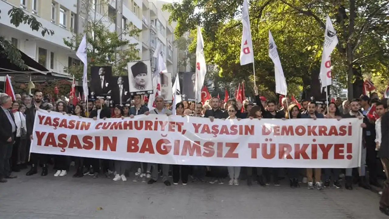 Eskişehir’de Cumhuriyet Bayramı Için Büyük Yürüyüş Düzenlenecek Istikbalgazetesi