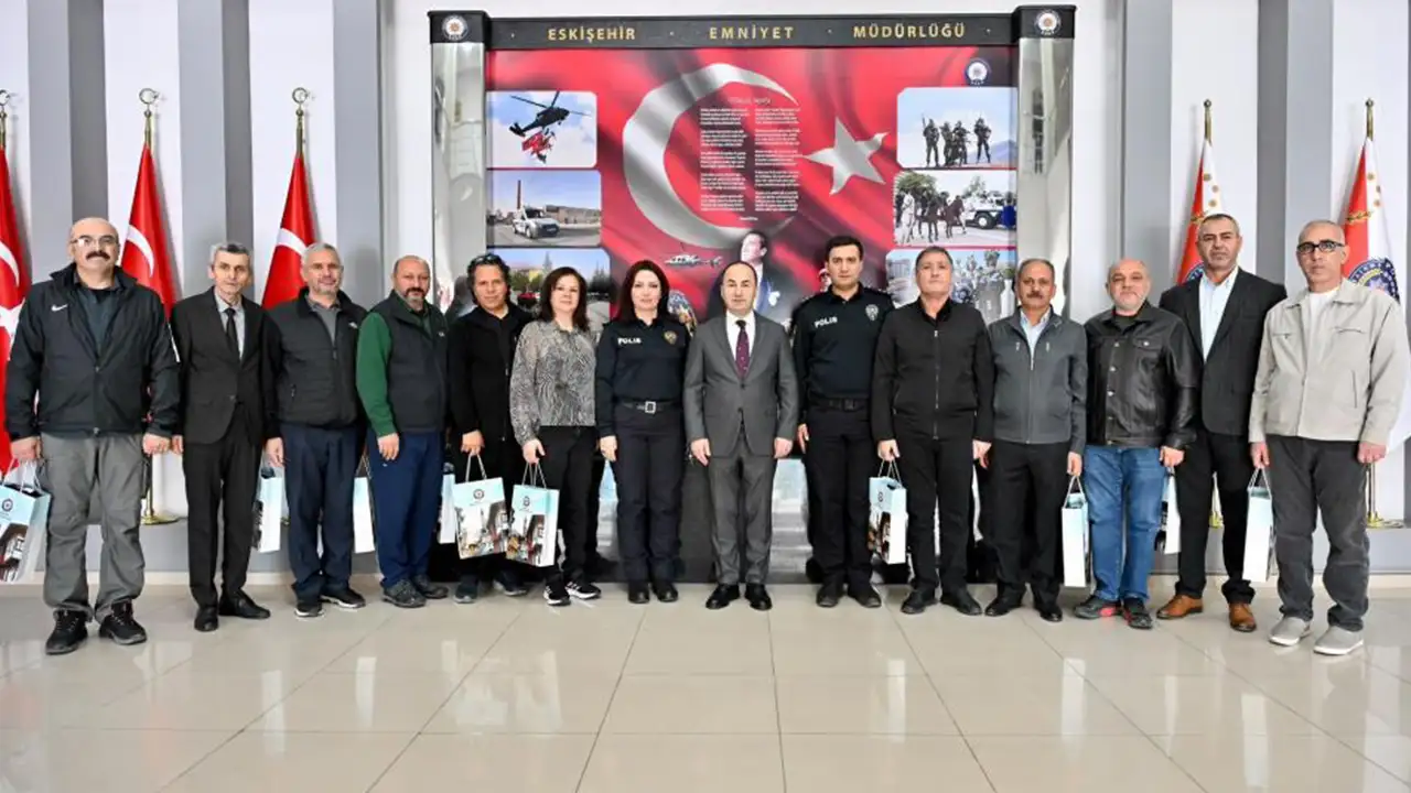 Eskişehir’de Emekli Emniyet Personeli Onuruna Veda Yemeği Düzenlendi Istikbalgazetesi-1