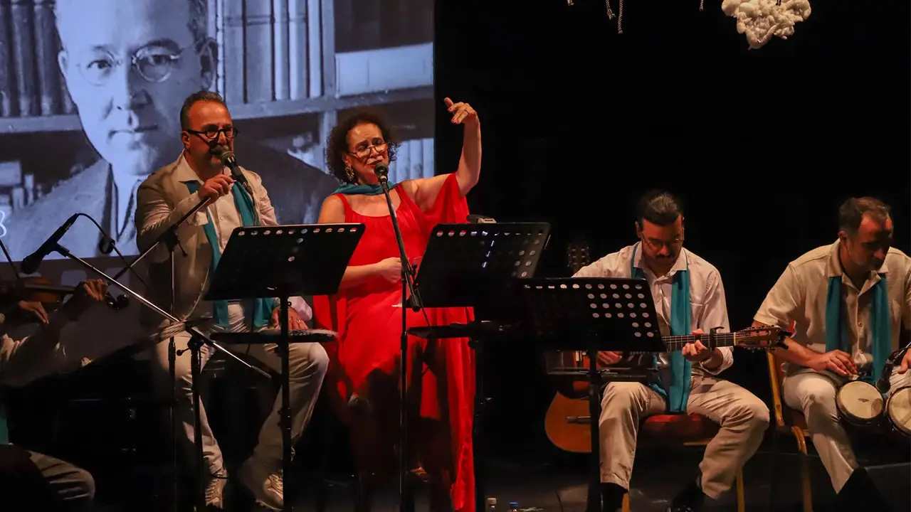 Eskişehir’de Genco Erkal Sahnesi Sanatla Doldu Şiirden Tiyatroya Sanat Şöleni Istikbalgazetesi