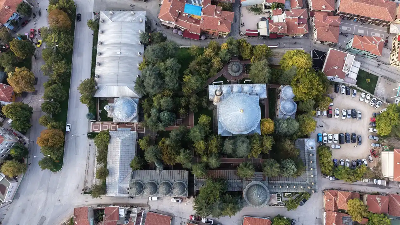 Eskişehir'de Herkesin Merak Ettiği Gelişme! Kurşunlu Külliyesi'nde Tahliye Durduruldu Istikbalgazetesi-2