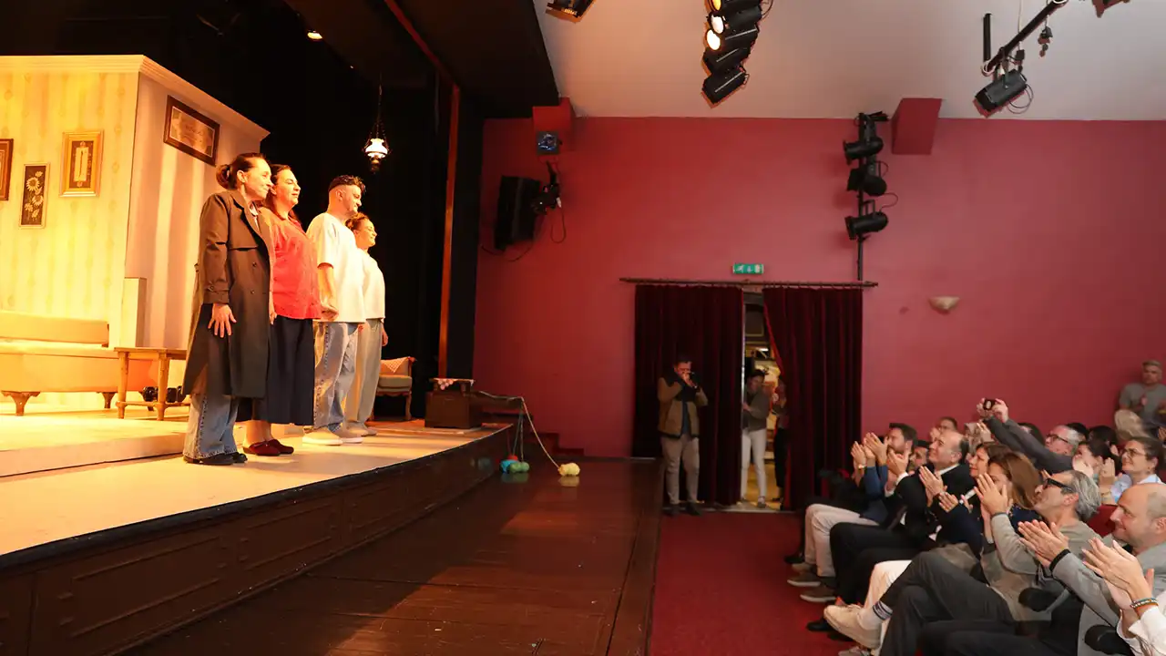 Eskişehir’de “Karanlıktan Bahsetmek Yok” rüzgârı! İlk gösterime yoğun ilgi