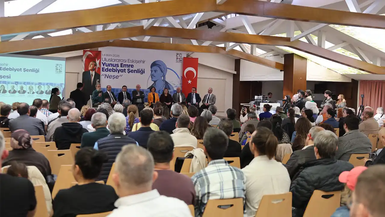 Eskişehir’de Kültür Sanat Şöleni Yunus Emre Edebiyat Şenliği'ne Yoğun Ilgi Istikbalgazetesi-1