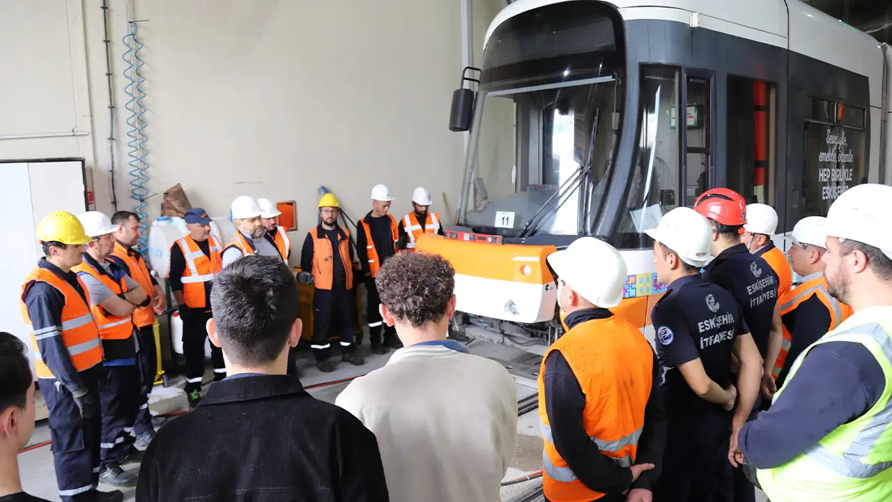 Eskişehir'de Olası Tramvay Kazalarına Karşı Harekete Geçildi!3 Istikbalgazetesi