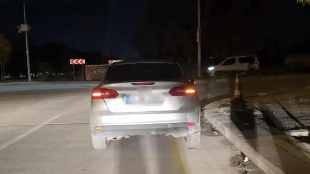 Eskişehir’de polisten kaçtı, otomobilinden yasaklı madde çıktı! Savunması şaşırttı