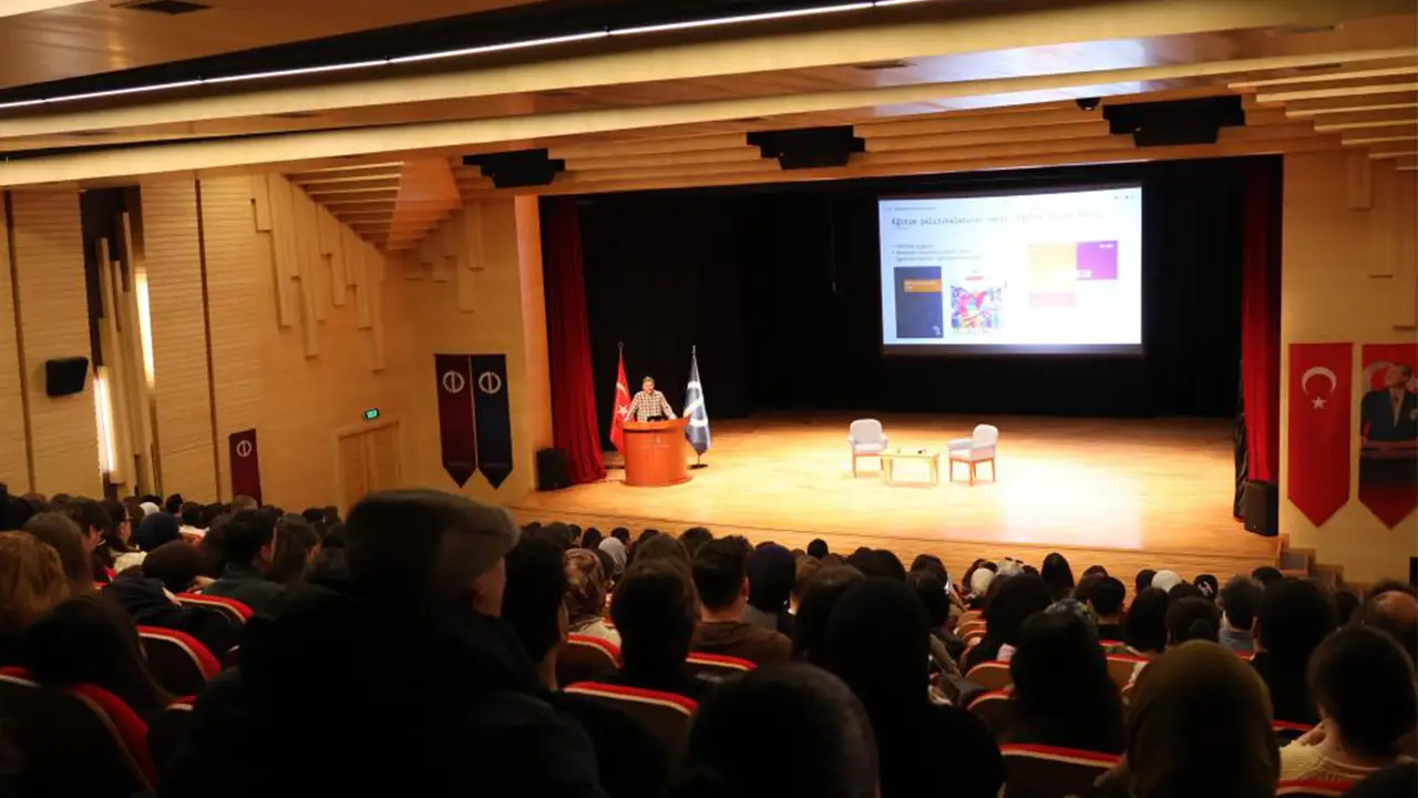 Eskişehir’de Prof. Dr. Boyacı’dan Eğitim Mesajı 'Yapay Zeka Öğretmenin Yerini Alamayacak' Istikbalgazetesi-1
