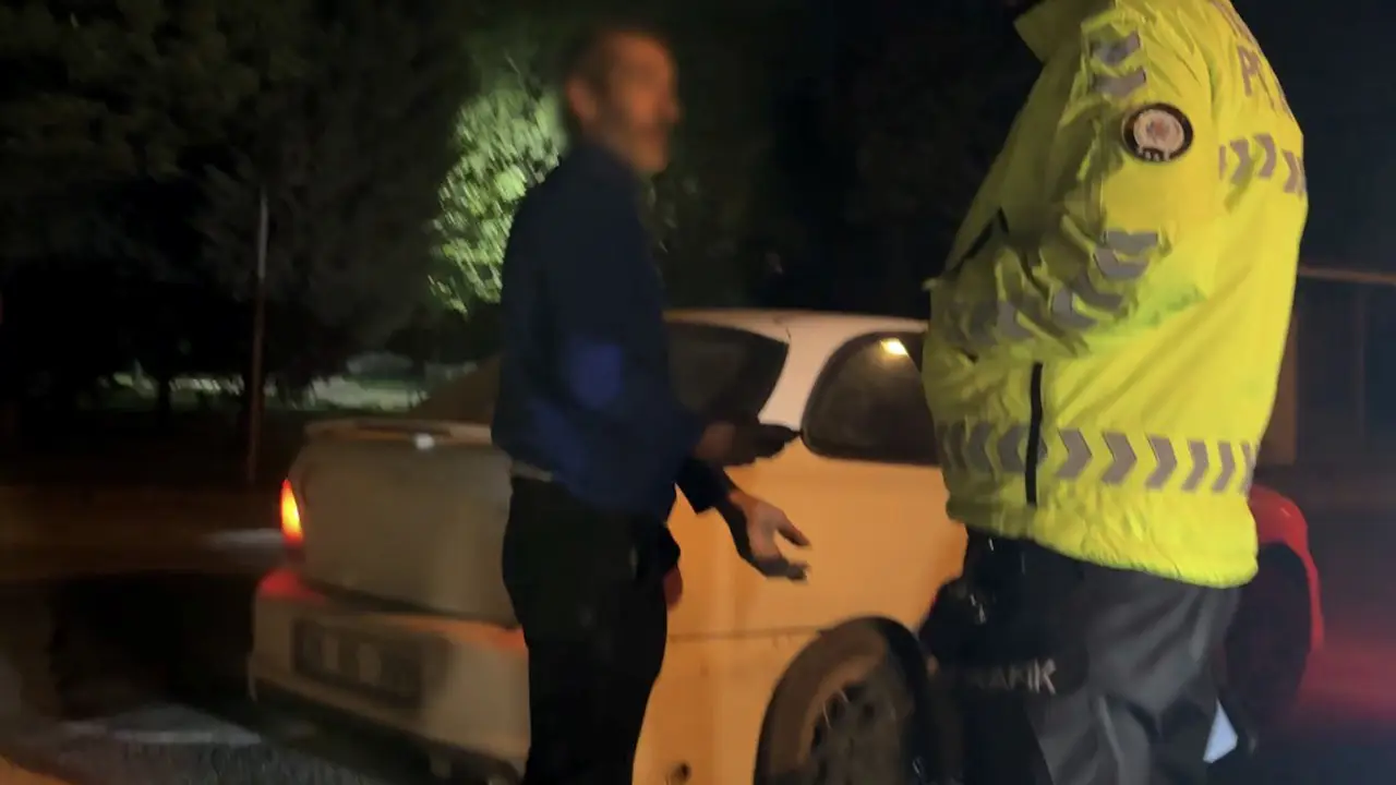 Eskişehir’de Trafik Denetiminde Ilginç Anlar Size Yakalanmam Dedi2 Istikbalgazetesi