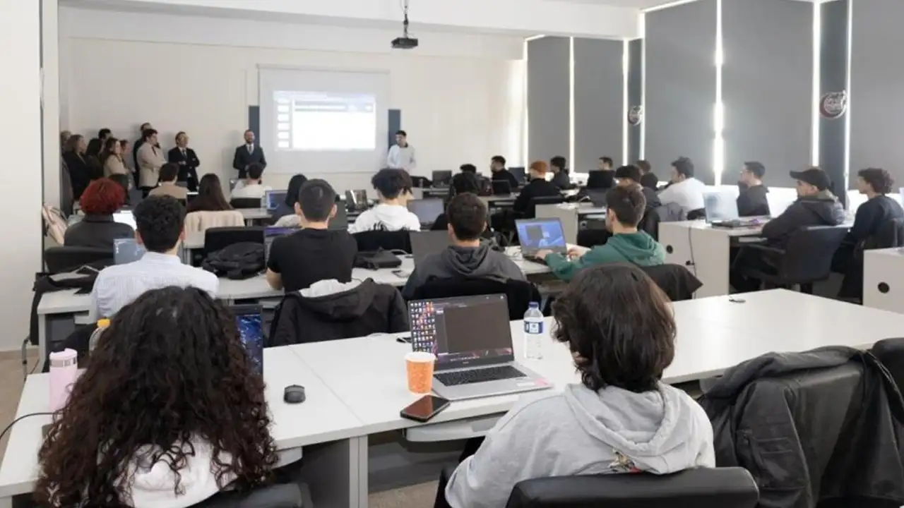 Eskişehir’de Üniversite Öğrencilerine Fırsat Siber Vatan 2027 Başvuruları Başladı Istikbalgazetesi-1