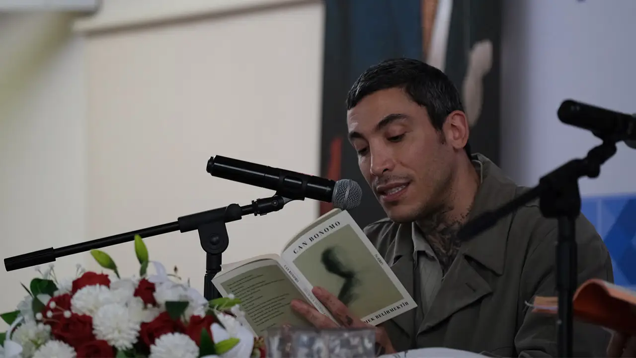 Eskişehir’de Yunus Emre Edebiyat Şenliği’nde Yıldız Geçidi2 Istikbalgazetesi