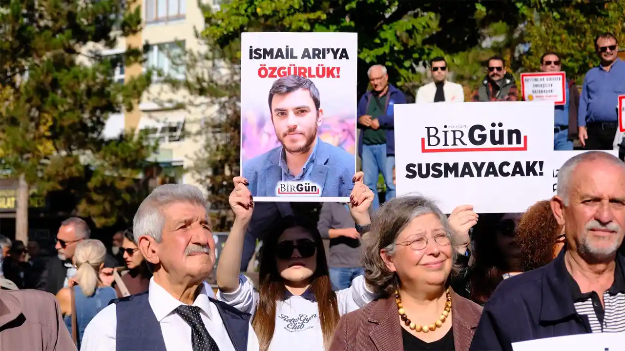 Eskişehir’de Yüzlerce Kişi Sansüre Karşı Yürüdü Bu Düzene Sessiz Kalmayacağız Istikbalgazetesi-2