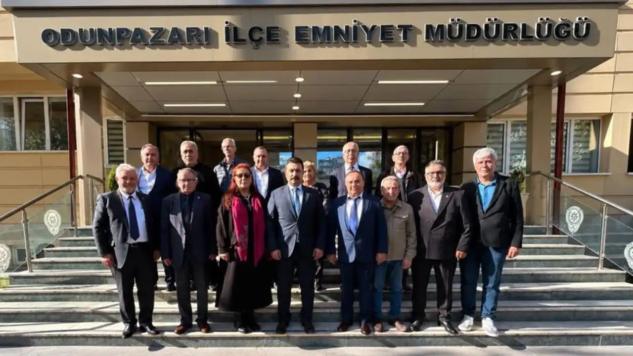 Eskişehir’deki Sivil Toplum Kuruluşlarından İlçe Emniyet Müdürü Sivri’ye Ziyaret Istikbalgazetesi