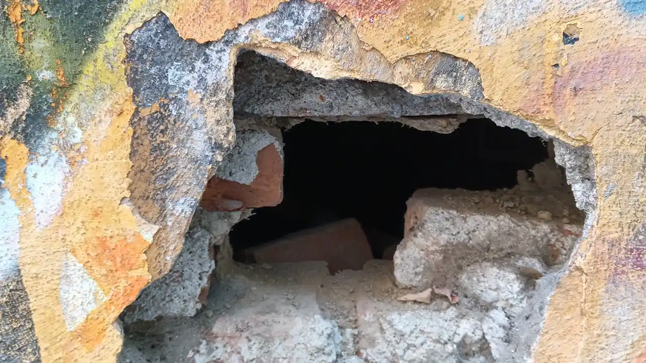 Eskişehir’in Merkezinde Metruk Bina Endişe Yaratıyor Istikbalgazetesi-2