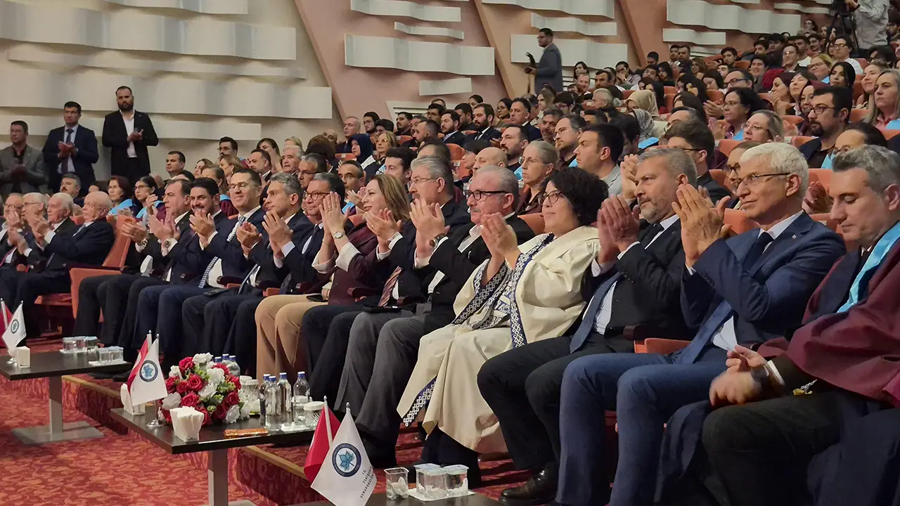 Esogü’de Yeni Akademik Yıl Başladı! Açılış Dersini Mustafa Şentop Verdi3 Istikbalgazetesi