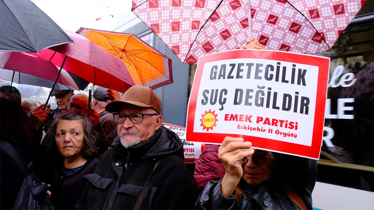 Halk Tv'ye Atanan Kayyum Eskişehir'de Protesto Edildi4 Istikbalgazetesi