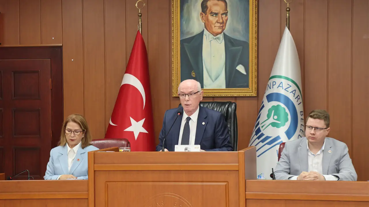 Kazım Kurt’tan Yeni̇ Parti Ve Sendika Üyeliği Iddialarına Net Yanıt! Istikbalgazetesi-2
