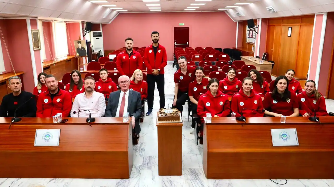 Kurt’a Doğum Günü Ziyareti Istikbalgazetesi