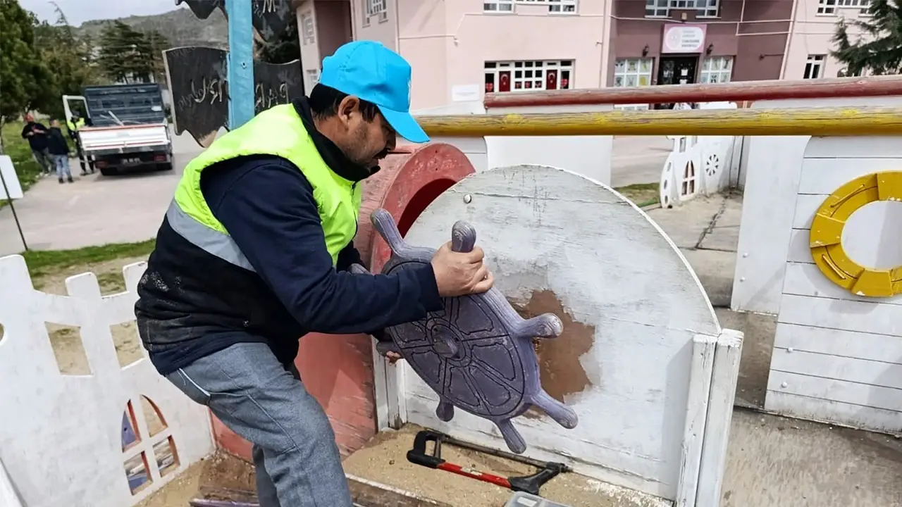 Sivrihisar Belediyesi Harekete Geçti Okullar Ve Öğrenci Yurtlarında Bakım Seferberliği Istikbalgazetesi
